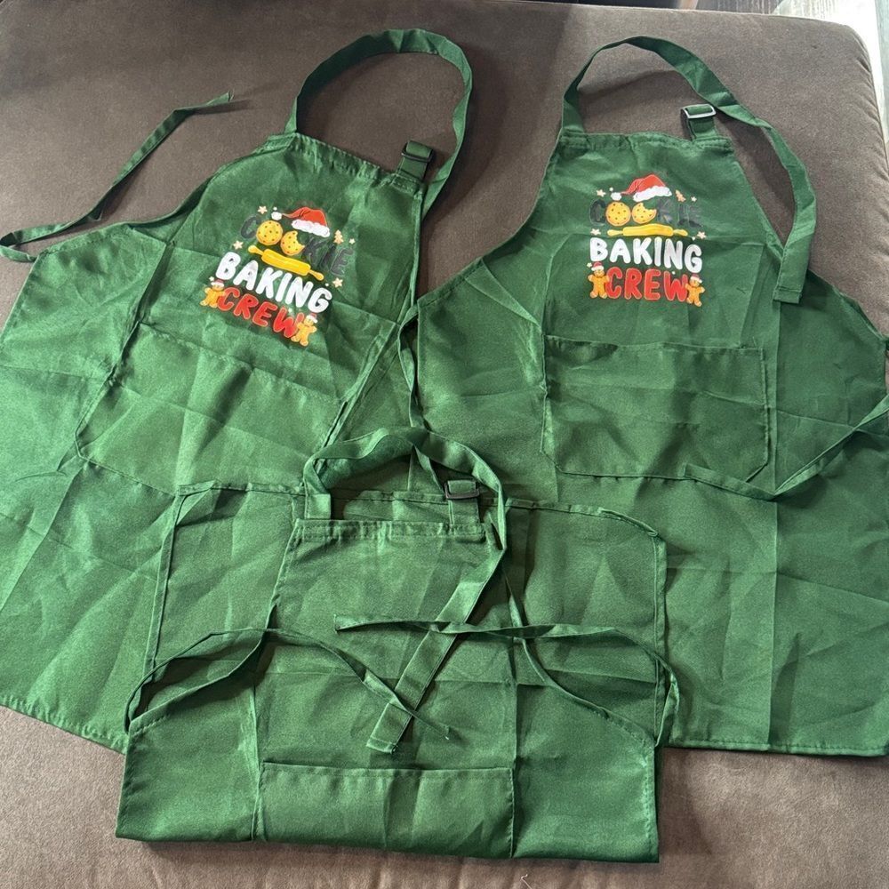 Kids Green Cooking Aprons Set 2x Cookie Baking Crew 1x Plain Apron Christmas NEW